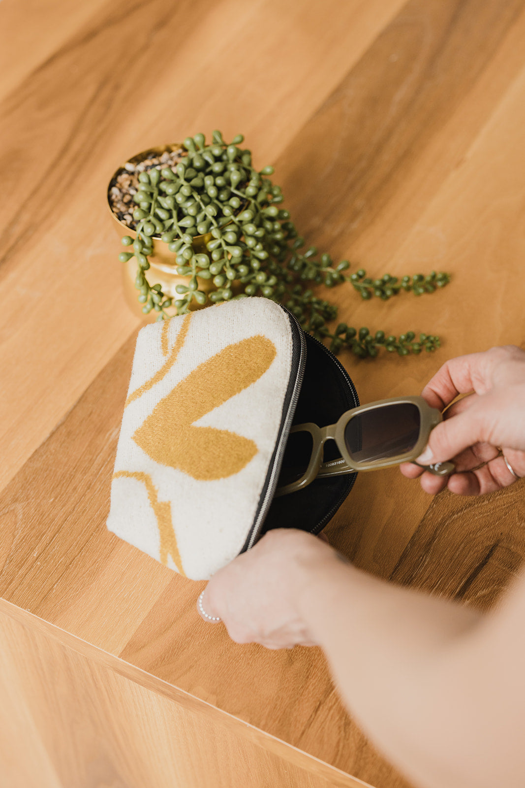 Miel Essential Bag